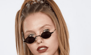 90er Party Frisur: Hol dir mit Trends und Tipps das Flair der 90er!