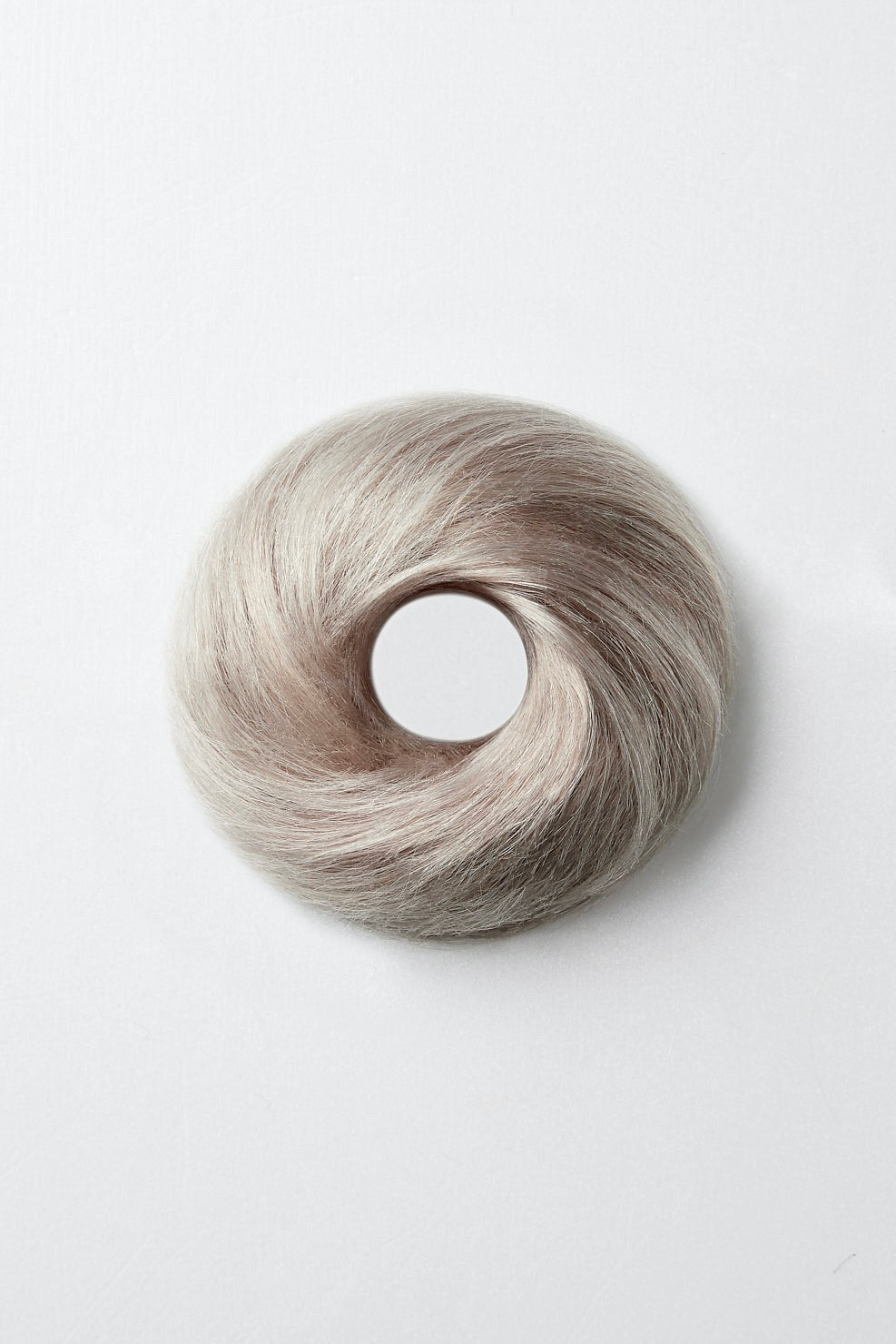 Hair Scrunchie - Echthaar Haargummi 61 graublond variant detail image - 385f230f0b0076157e8e2f8389b732cfdaf4c3aab392ca5ec63e420ffb41a04d
