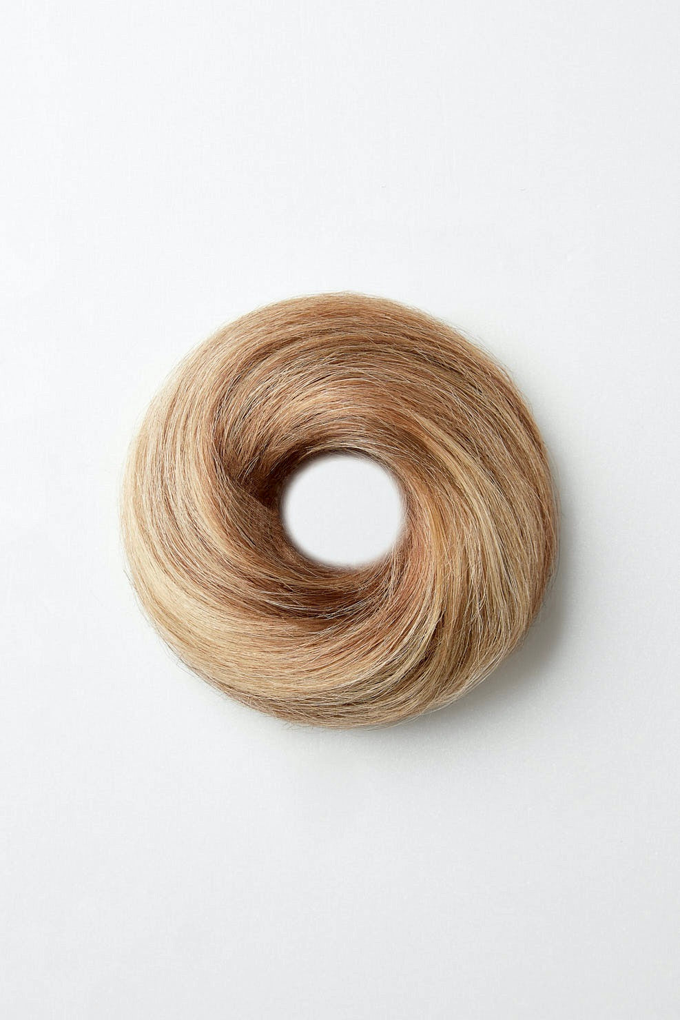 Hair Scrunchie - Echthaar Haargummi B14/1001 balayage hellblond & platin blond variant detail image - f55c8e7174c7598953b5c5bead81e25ec41c88695b2e0b17156c9e0d77f00868