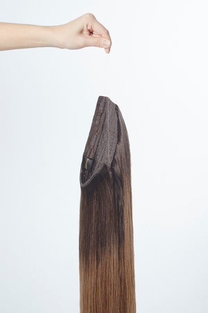 Flip in Extensions - one piece - luxury Qualität T4/17 ombré dunkles kastanienbraun & mittelblond variant detail image - 2481589b143dccfca5abc033a305a888bd60c7f1778327e2231a620e9643cd0c