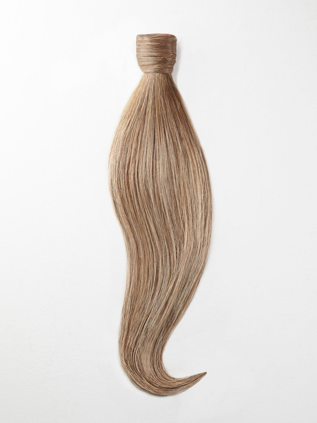 100% Echthaar Ponytail - luxury Qualität B18/24 balayage mittelblond & superhellaschblond variant detail image - d2e184f3031bfbd53a0663a0eaf68a71fbb81c6f0097e6f63e8207a55198387d
