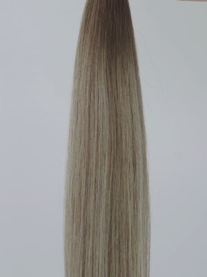 B18/60 balayage dunkelnaturblond asch & aschblond, B18/60 balayage natural dark ash blonde & ash blonde, B18/60 balayage blond foncé naturel cendré & blond cendré