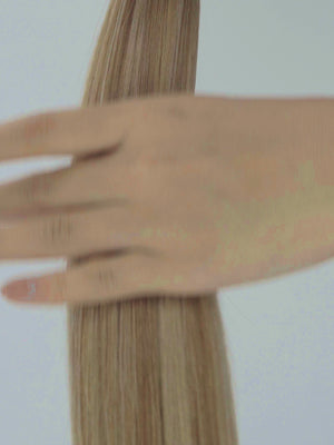 M20/27 gesträhnt äussersthellblond & Karamellblond, M20/27 mixed ultra light blonde & caramel blonde, M20/27 mélange blond clair extrême & blond caramel